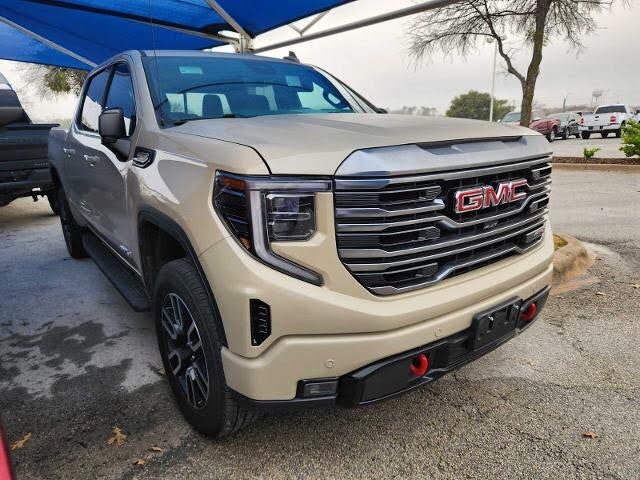 2022 GMC Sierra 1500 AT4 Crew Cab 4WD
