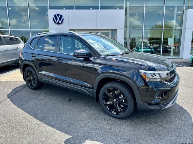 2024 Volkswagen Taos SE FWD