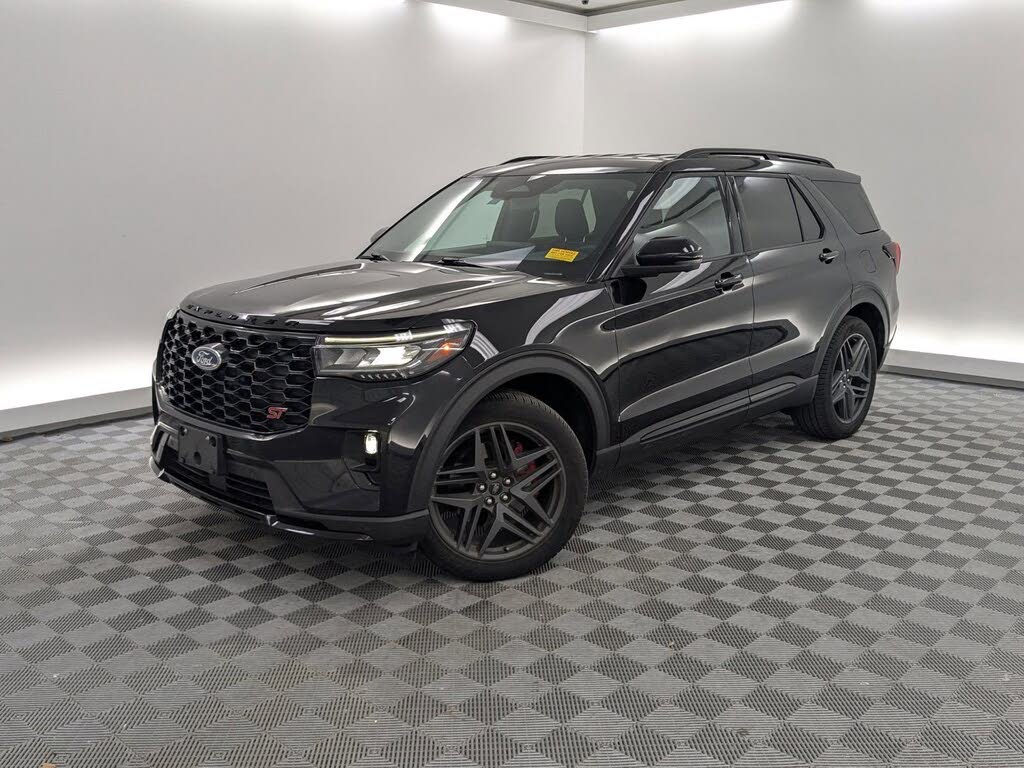 2025 Ford Explorer ST RWD