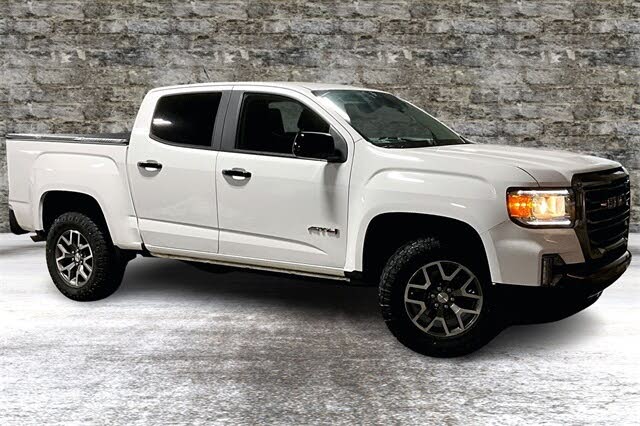 2022 GMC Canyon AT4 Crew Cab 4WD with Leather