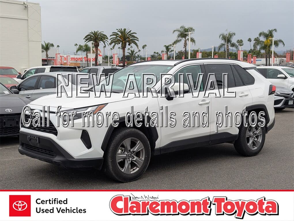 2025 Toyota RAV4 XLE AWD