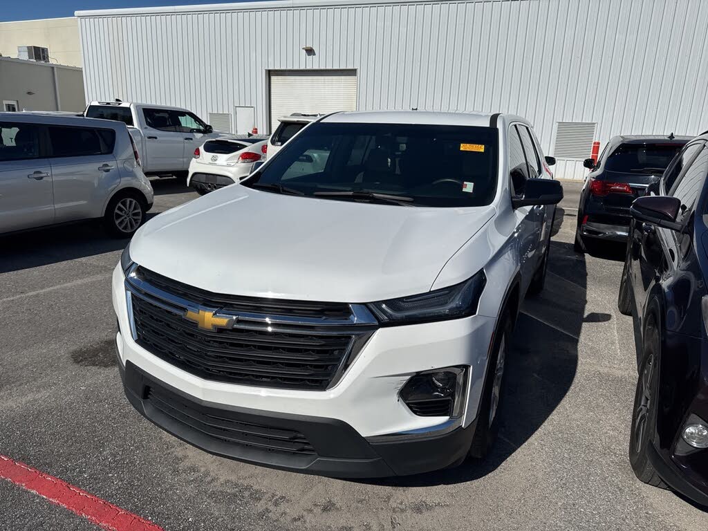 2023 Chevrolet Traverse LS FWD