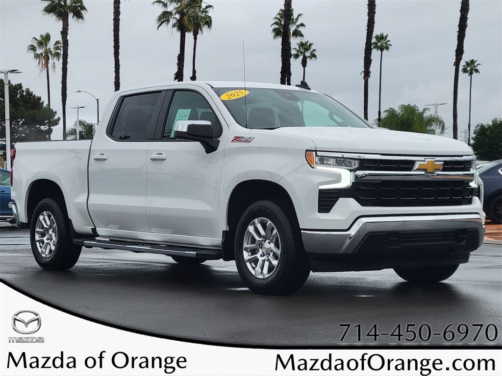2025 Chevrolet Silverado 1500 LT Crew Cab 4WD