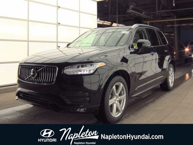 2022 Volvo XC90 T5 Momentum AWD