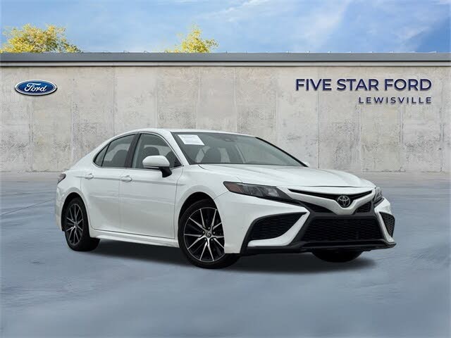 2024 Toyota Camry SE FWD