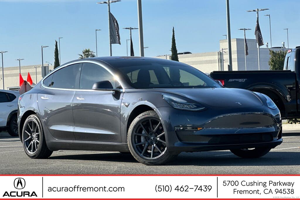 2018 Tesla Model 3 Long Range RWD