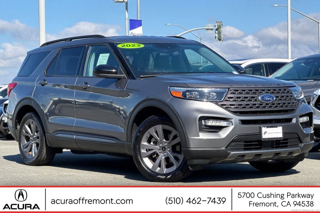 2022 Ford Explorer XLT RWD