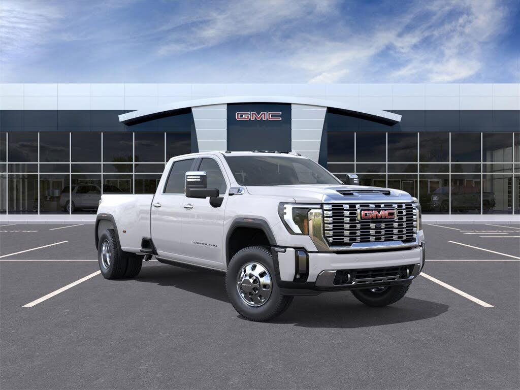 2025 GMC Sierra 3500HD Denali Crew Cab 4WD