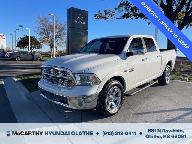 2017 RAM 1500 Laramie Crew Cab 4WD