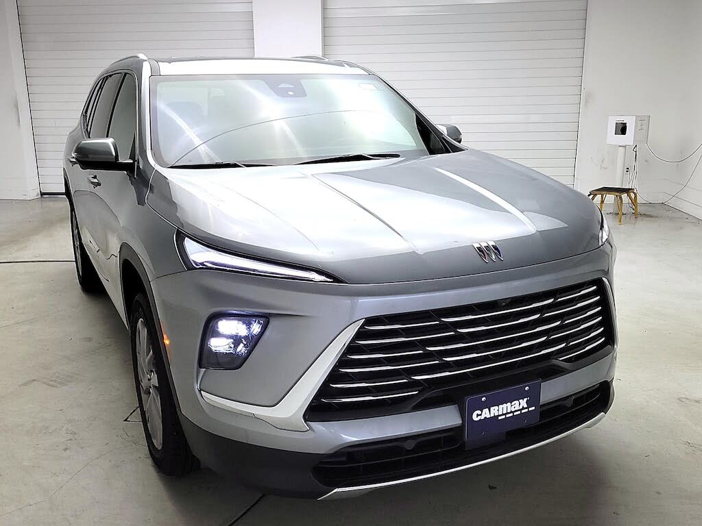 2025 Buick Enclave Preferred FWD