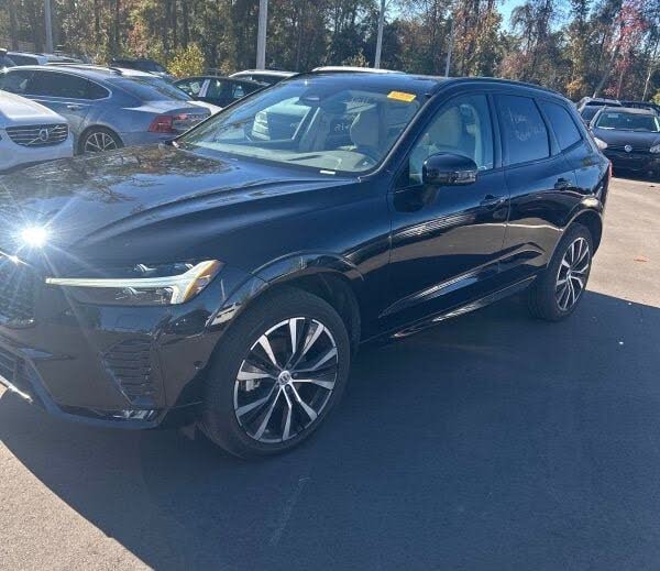 2023 Volvo XC60 B5 Plus Dark Theme FWD