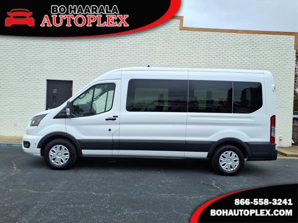 2025 Ford Transit Passenger 350 XLT Medium Roof LB RWD