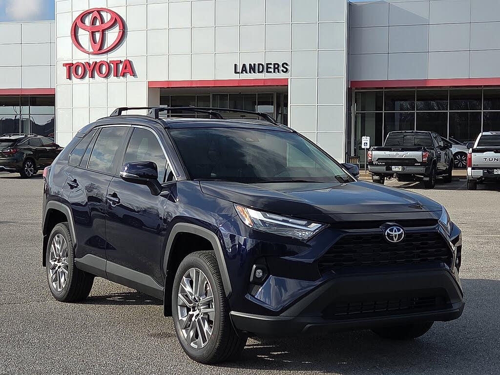 2025 Toyota RAV4 XLE Premium FWD