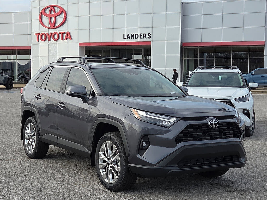 2025 Toyota RAV4 XLE Premium FWD