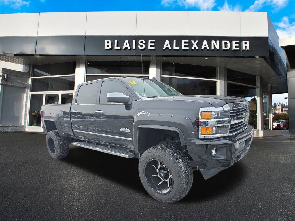 2016 Chevrolet Silverado 2500HD High Country Crew Cab 4WD