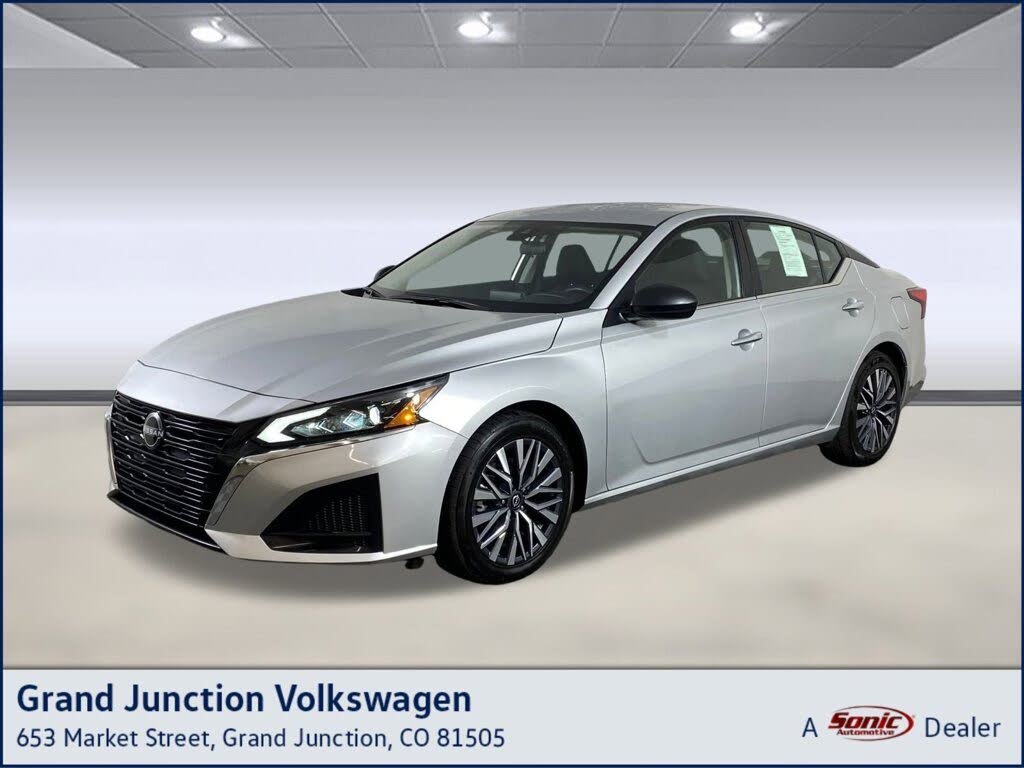 2024 Nissan Altima 2.5 SV FWD