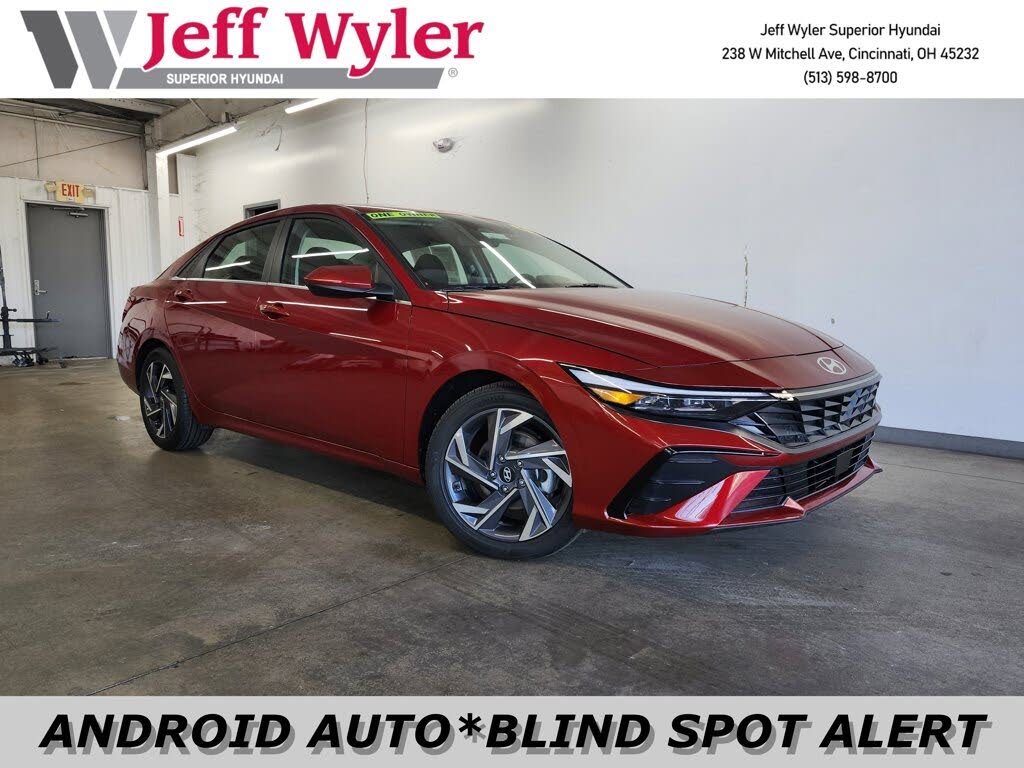 2025 Hyundai Elantra SEL Convenience FWD