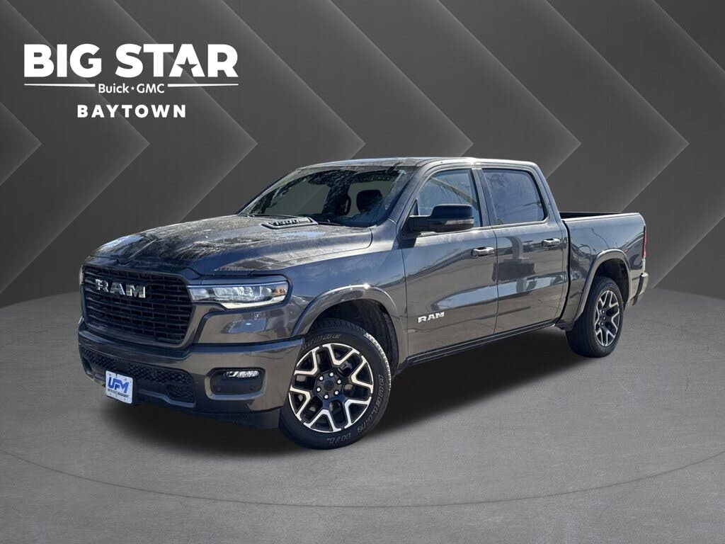 2025 RAM 1500 Laramie Crew Cab 4WD