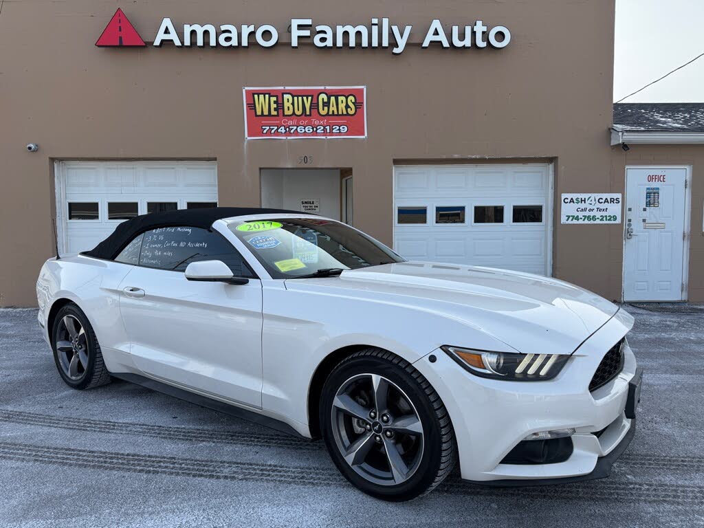 2017 Ford Mustang V6 Convertible RWD