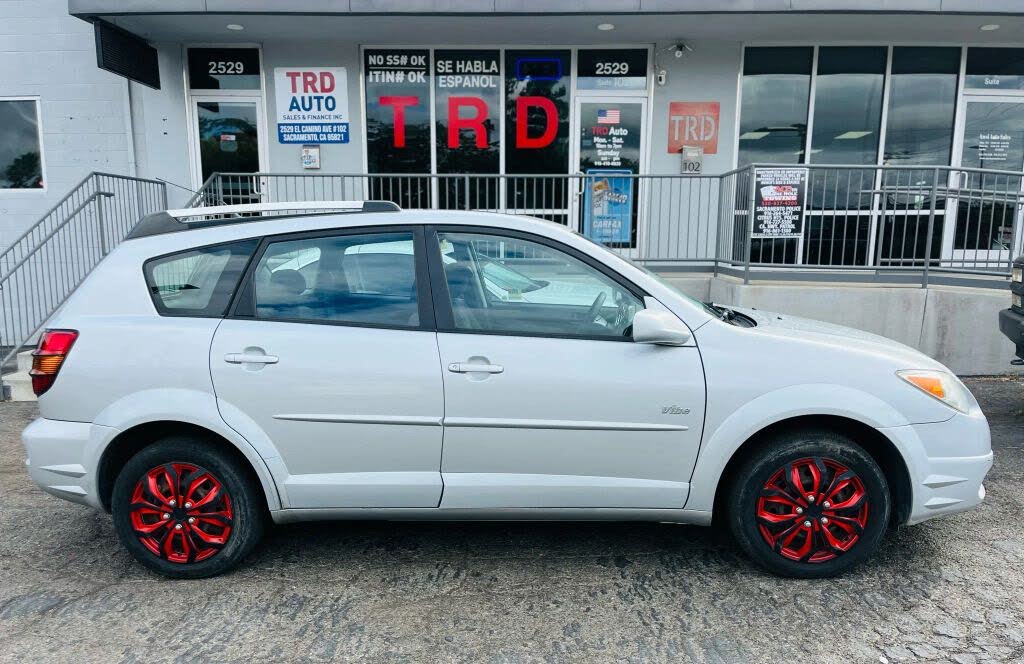 2005 Pontiac Vibe Base