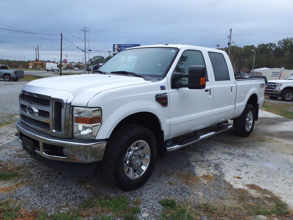 2010 Ford F-350 Super Duty Lariat Crew Cab 4WD