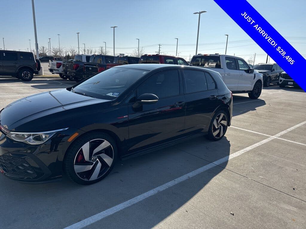 2023 Volkswagen Golf GTI 2.0T SE FWD