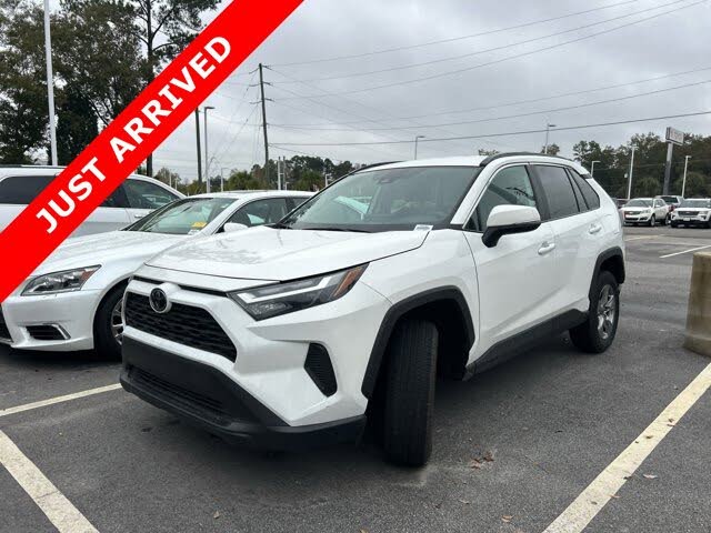 2024 Toyota RAV4 XLE FWD
