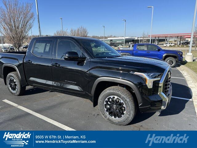 2026 Toyota Tundra SR5 CrewMax Cab 4WD