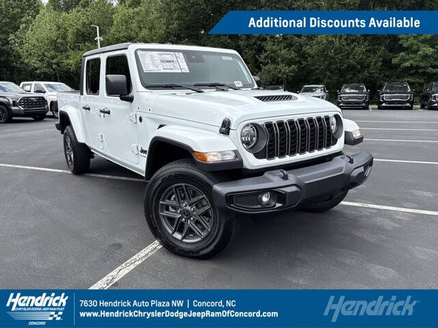 2025 Jeep Gladiator Sport S Crew Cab 4WD