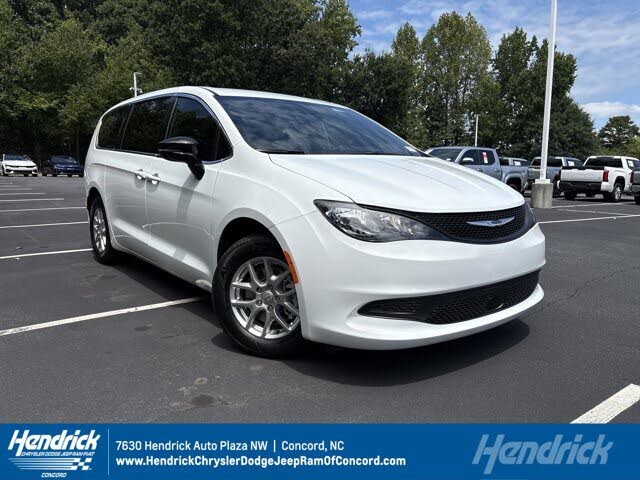 2026 Chrysler Voyager LX FWD