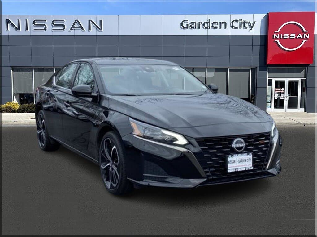 2025 Nissan Altima 2.5 SR FWD