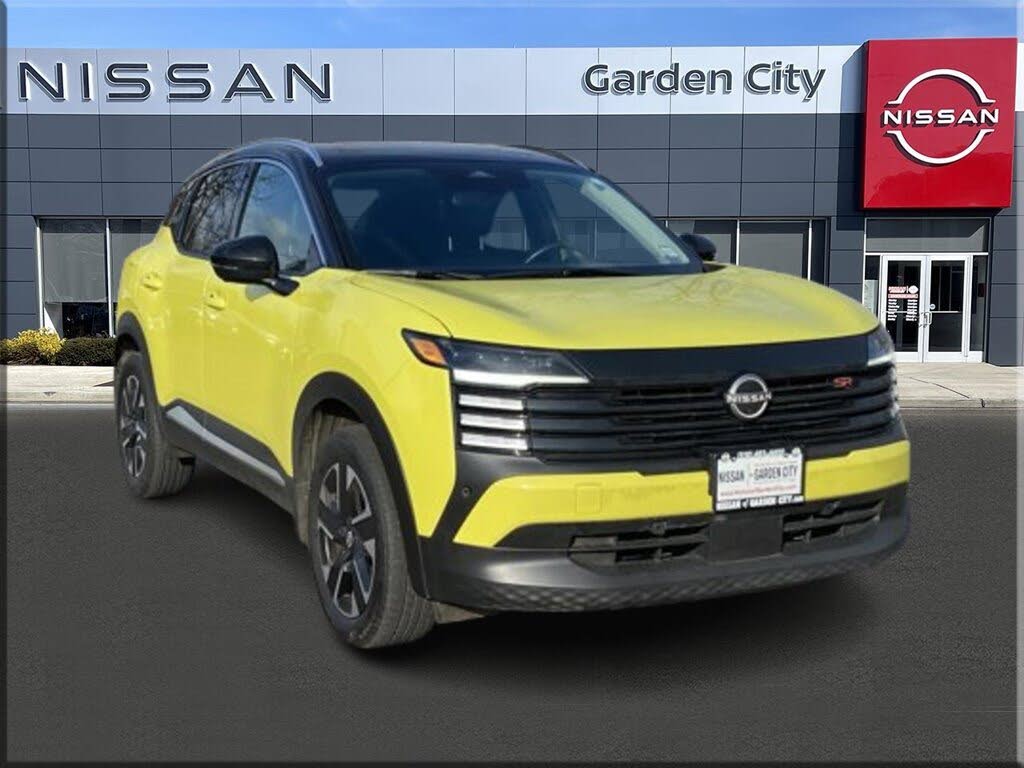 2025 Nissan Kicks SR AWD