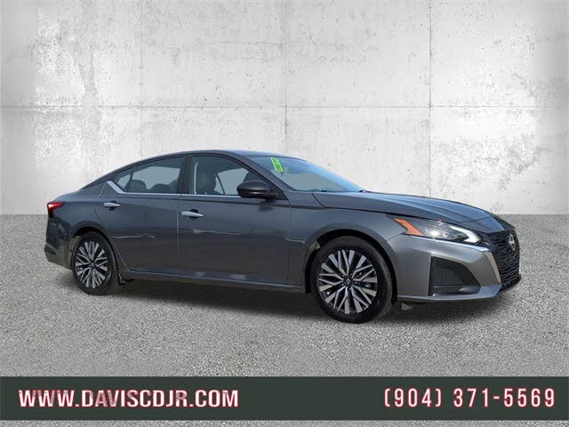 2024 Nissan Altima 2.5 SV FWD