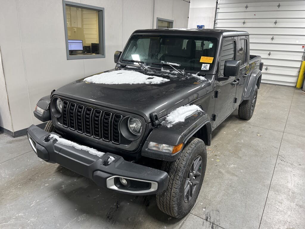 2024 Jeep Gladiator Sport S Crew Cab 4WD
