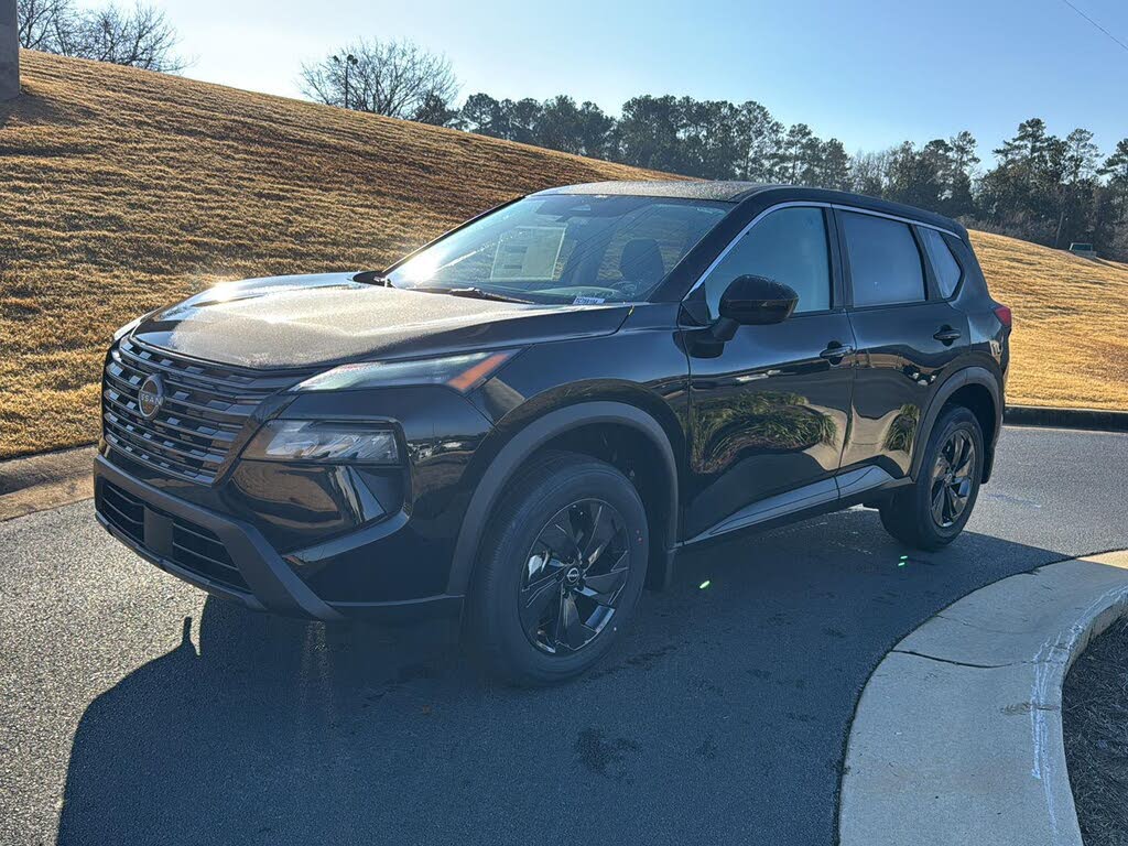 2026 Nissan Rogue SV FWD