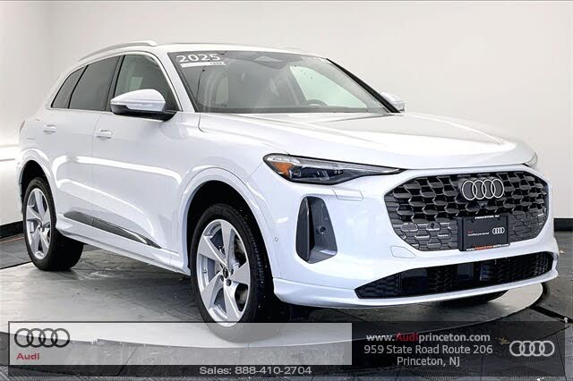 2025 Audi Q5 quattro Premium Plus 40 TFSI