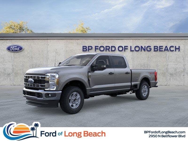 2026 Ford F-250 Super Duty XLT Crew Cab 4WD