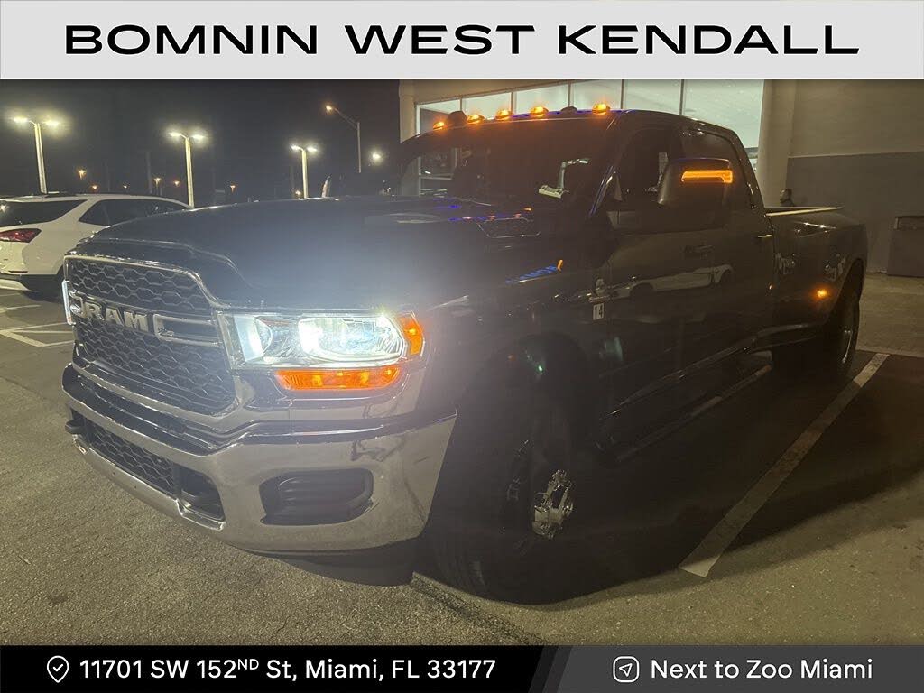 2024 RAM 3500 Tradesman Crew Cab LB DRW 4WD