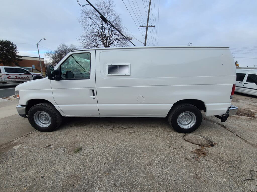 Ford E-Series E-350 Super Duty Cargo Van 2011