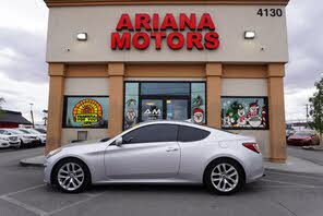 Hyundai Genesis Coupe 3.8 Premium RWD