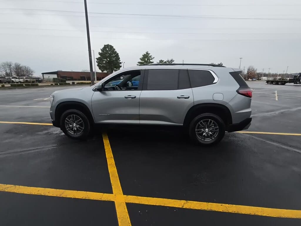 2025 GMC Acadia Elevation FWD