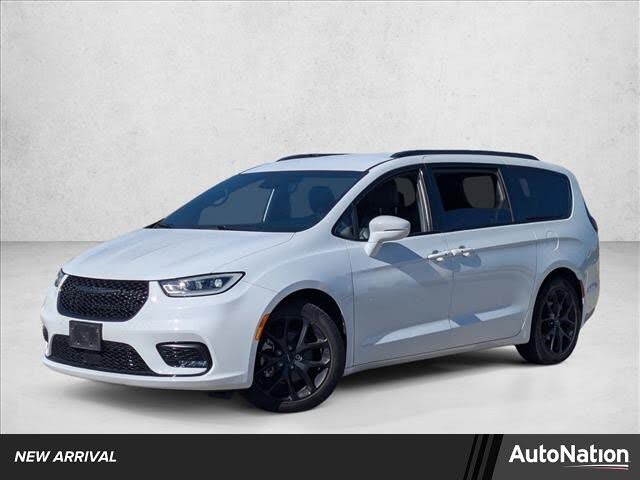 2022 Chrysler Pacifica Touring L FWD