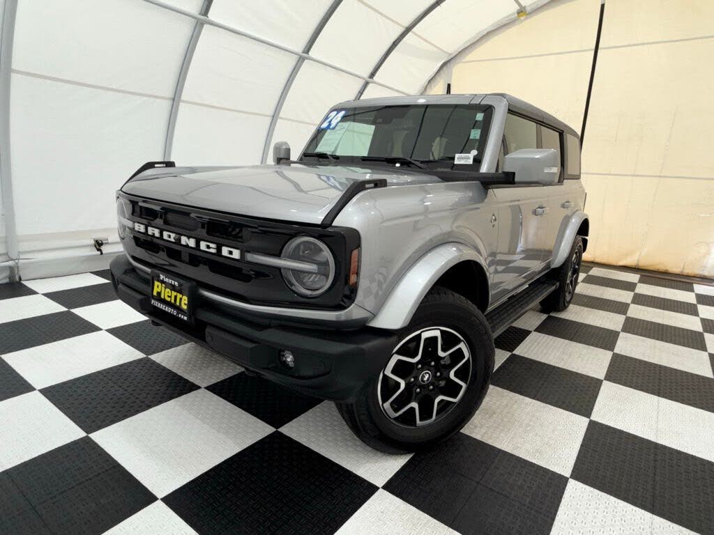 2024 Ford Bronco Outer Banks 4-Door 4WD