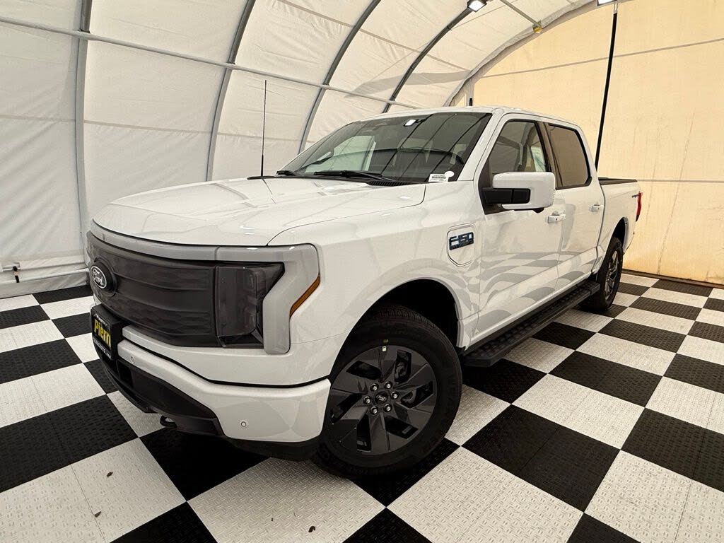 2025 Ford F-150 Lightning Lariat SuperCrew AWD