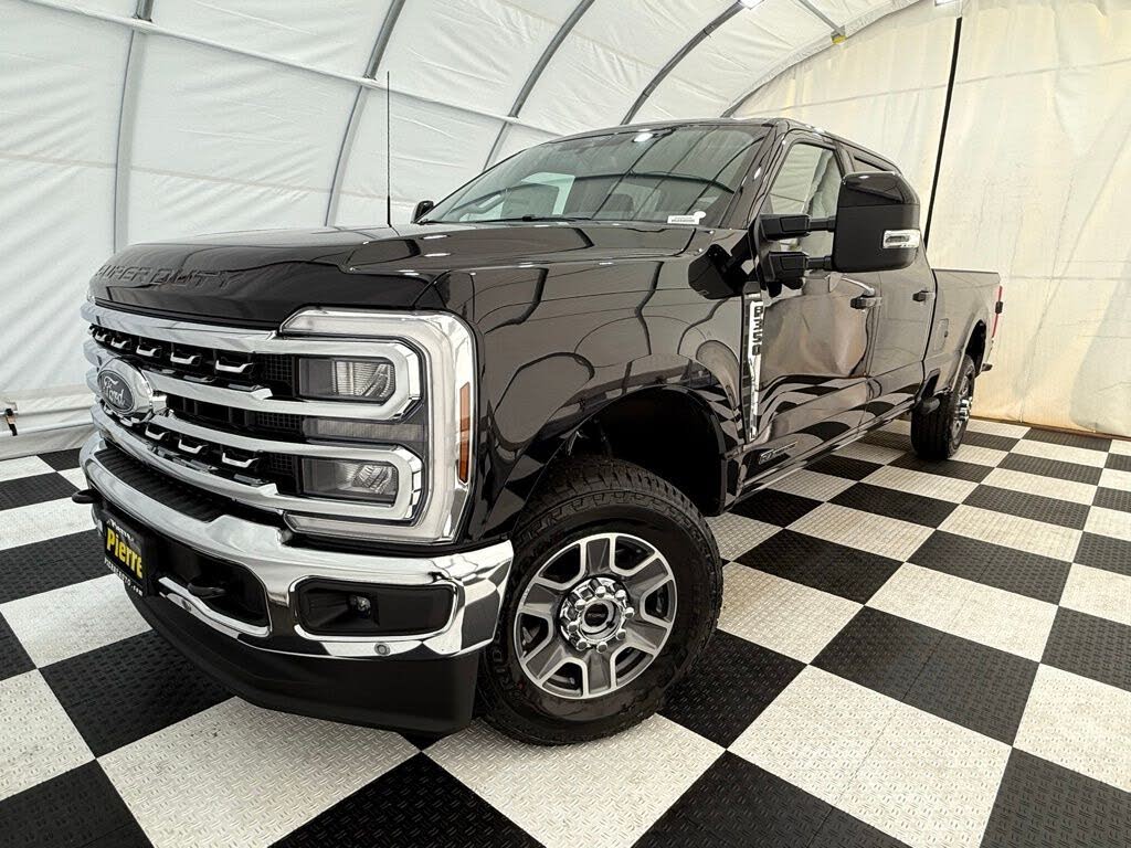 2026 Ford F-350 Super Duty Lariat Crew Cab 4WD