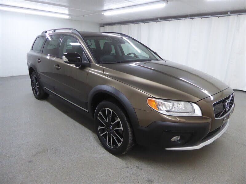 2016 Volvo XC70 T5 Classic Platinum AWD