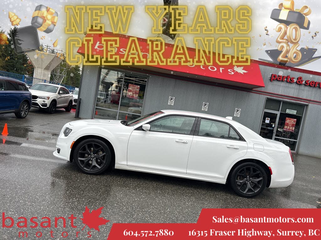Chrysler 300 Touring L RWD 2022