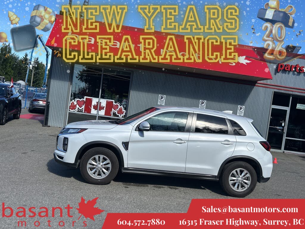 2022 Mitsubishi RVR SE AWC