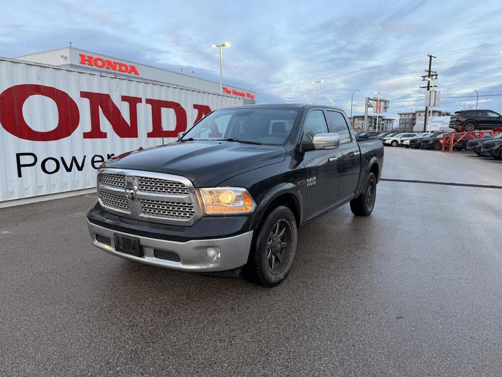 2017 RAM 1500 Laramie Crew Cab 4WD