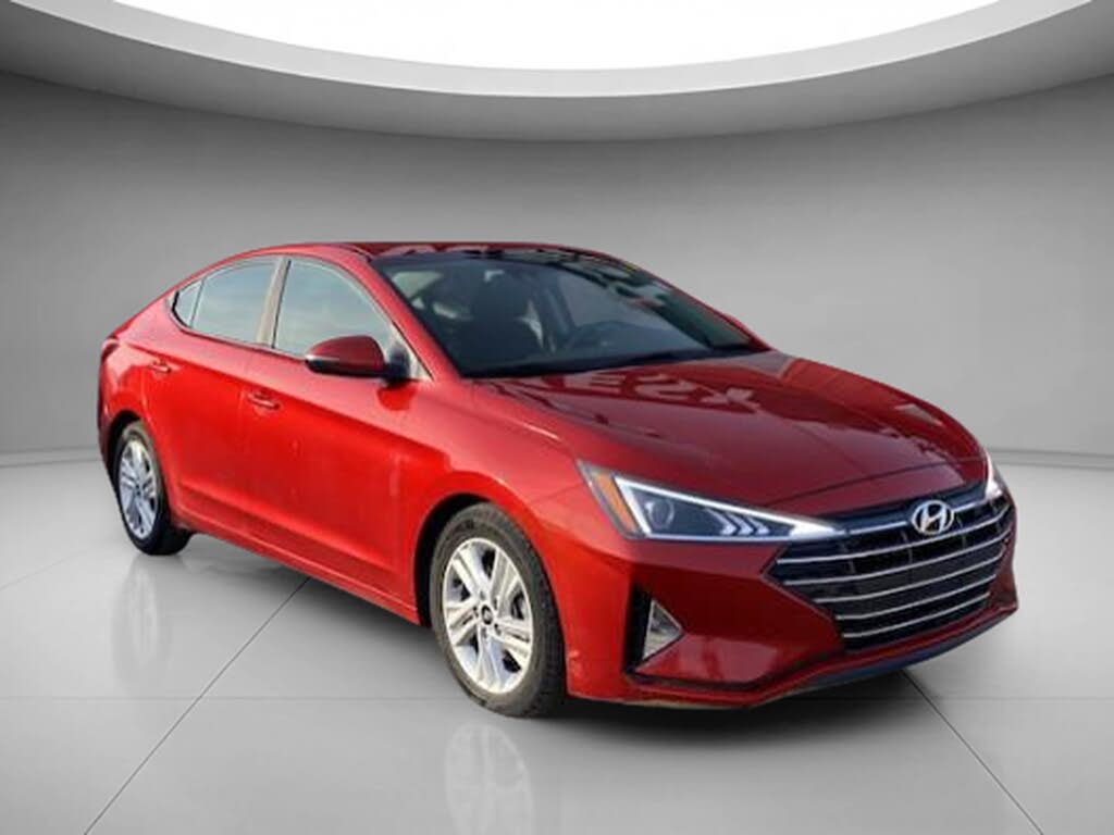 Hyundai Elantra Preferred FWD 2019